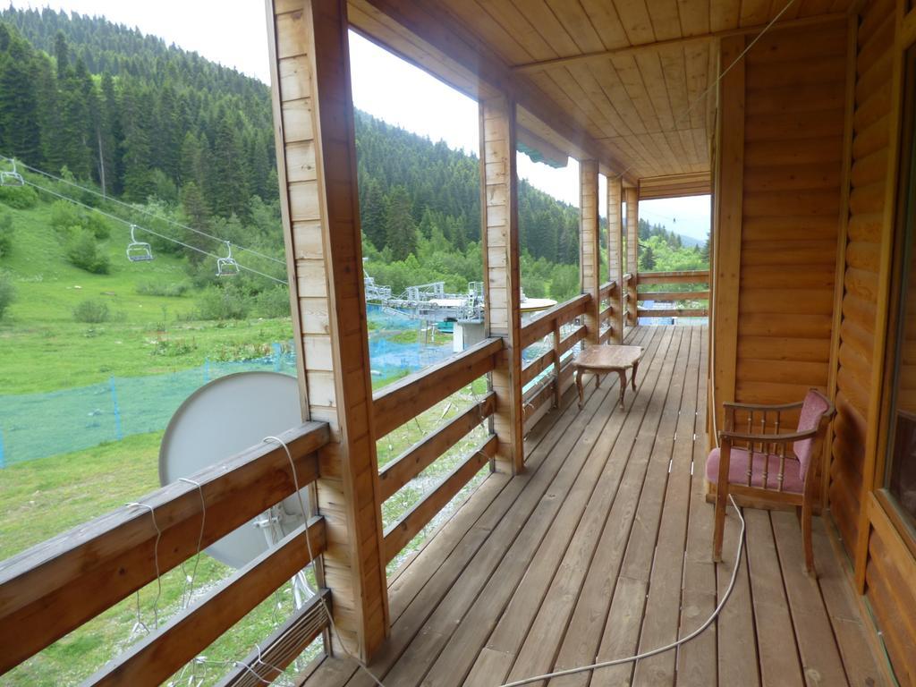 Hotel Hatsvali Mestia Exterior photo